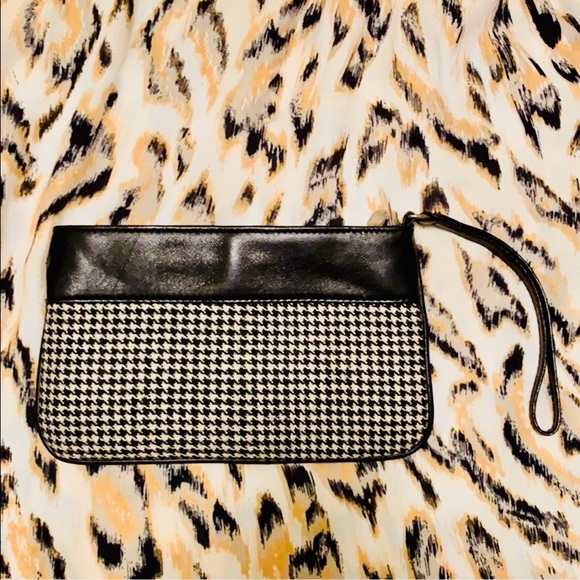 Arden B small houndstooth leather wristlet - Picture 1 of 3